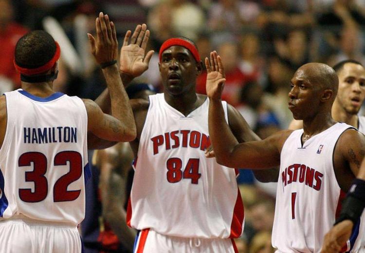 为了赢，你的面相都变了！ 贺希宁在底角用力使相，都快变成布克了