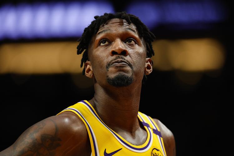 突然断电！子弹最后5分钟被打23-7，领先14分遭逆转