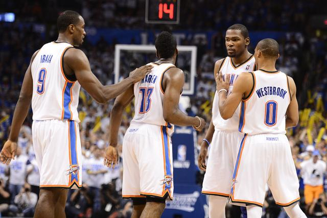 猛龙三大得分手合砍72分，带队终结两连败