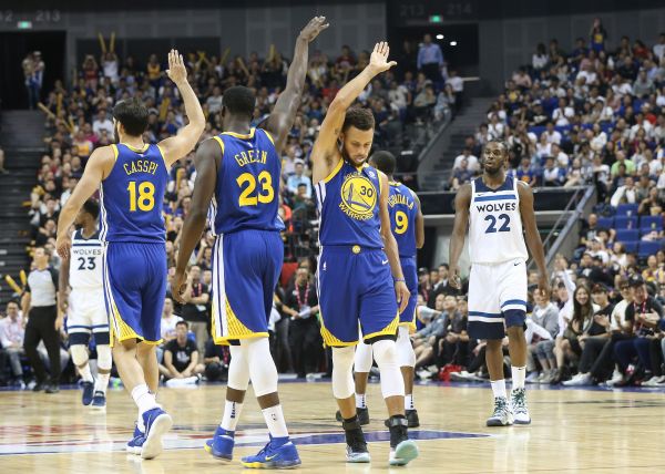 NBA交易市场动态：快船完成外援引进,