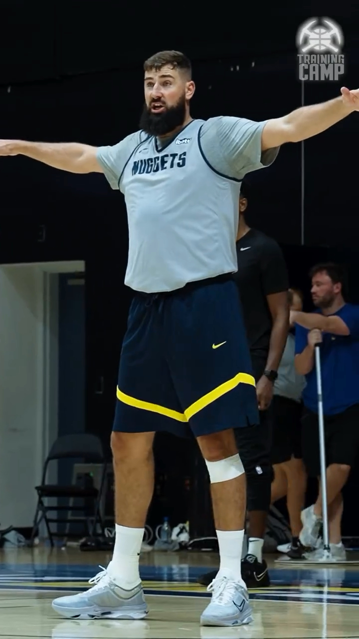 德拉富恩特：乌奈-西蒙明天能上，我们会派上最好的阵容