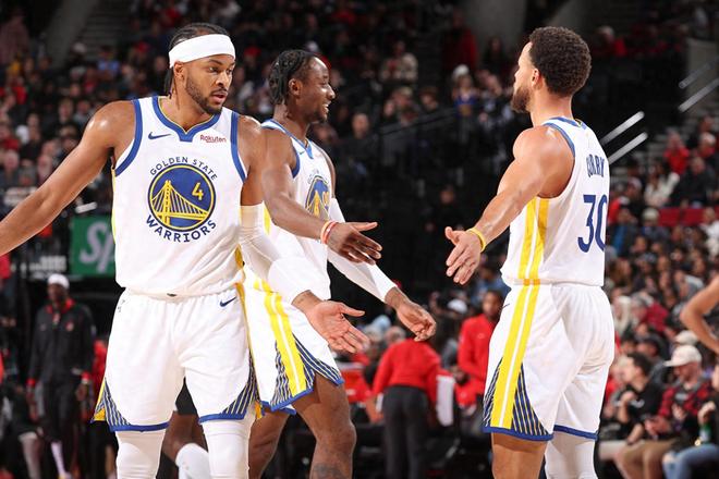 Shams：字母哥想去的地方远远不止尼克斯一家