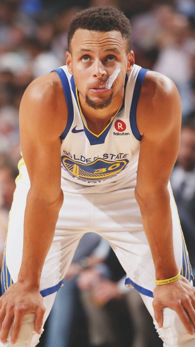 NBA官宣：76人违规罚款10万美元 恩比德赛前状态缺席却登场