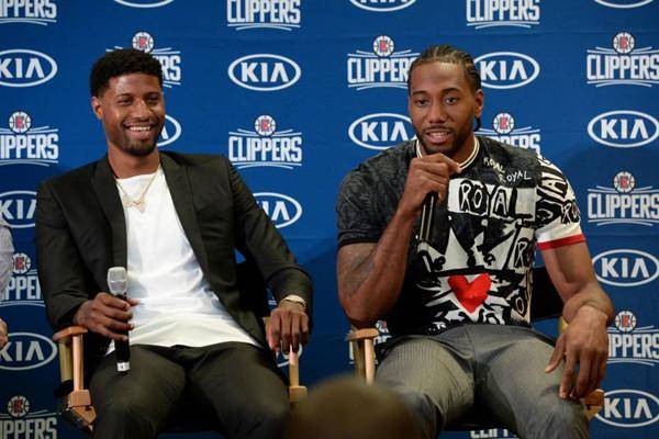 拜仁vs弗赖堡：奥利塞、比朔夫首发，基米希、伊藤洋辉替补