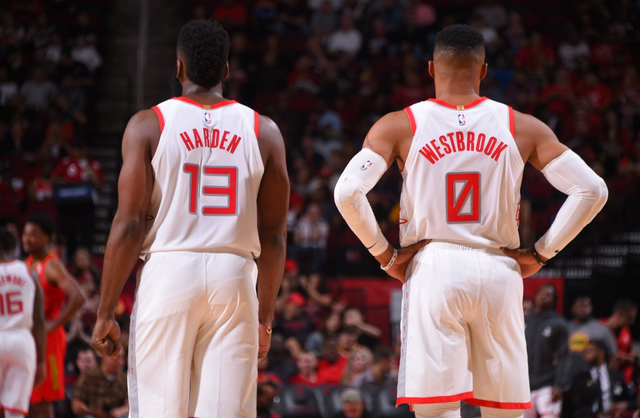 英超受大雪影响多场比赛延期