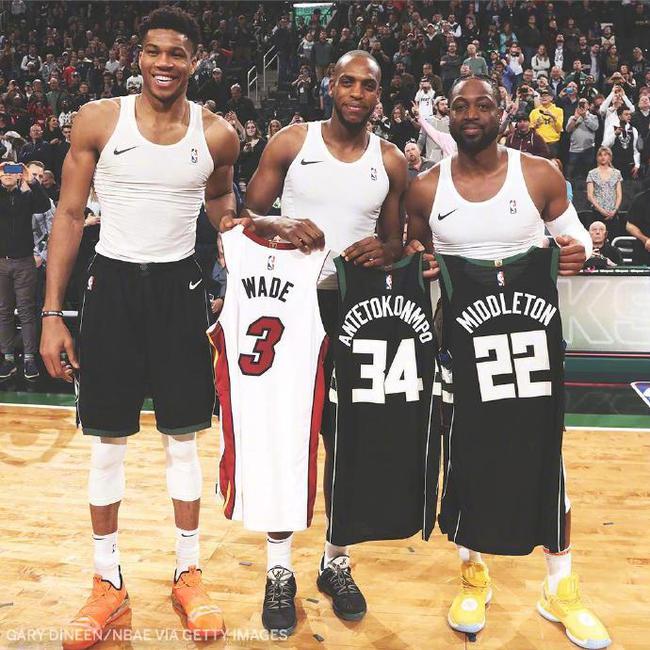 阿森纳主场遭维拉逆转，失去三分，表现不佳，球迷失望。