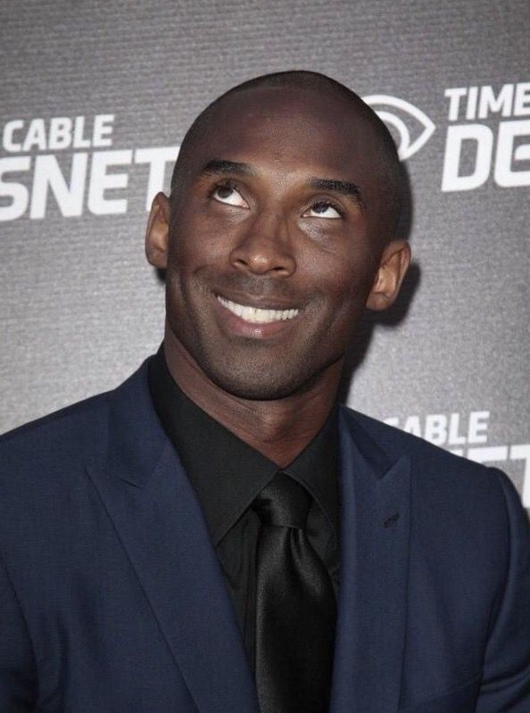 欧冠：巴黎客场2-1逆转曼联